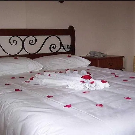 Zehra Hotel 2*