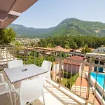 Hotel Zehra 2*