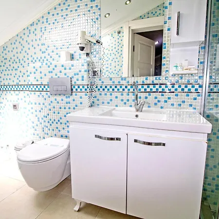 Zehra 2* 厄吕代尼兹